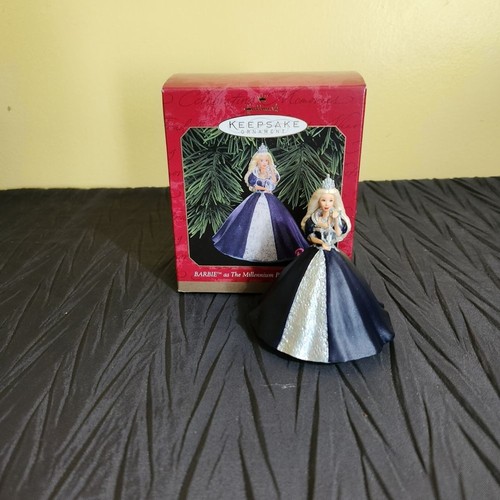 1999 hallmark keepsake barbie - 1999,